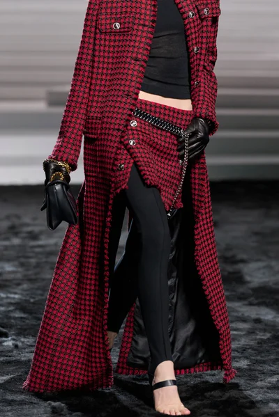 Look 15